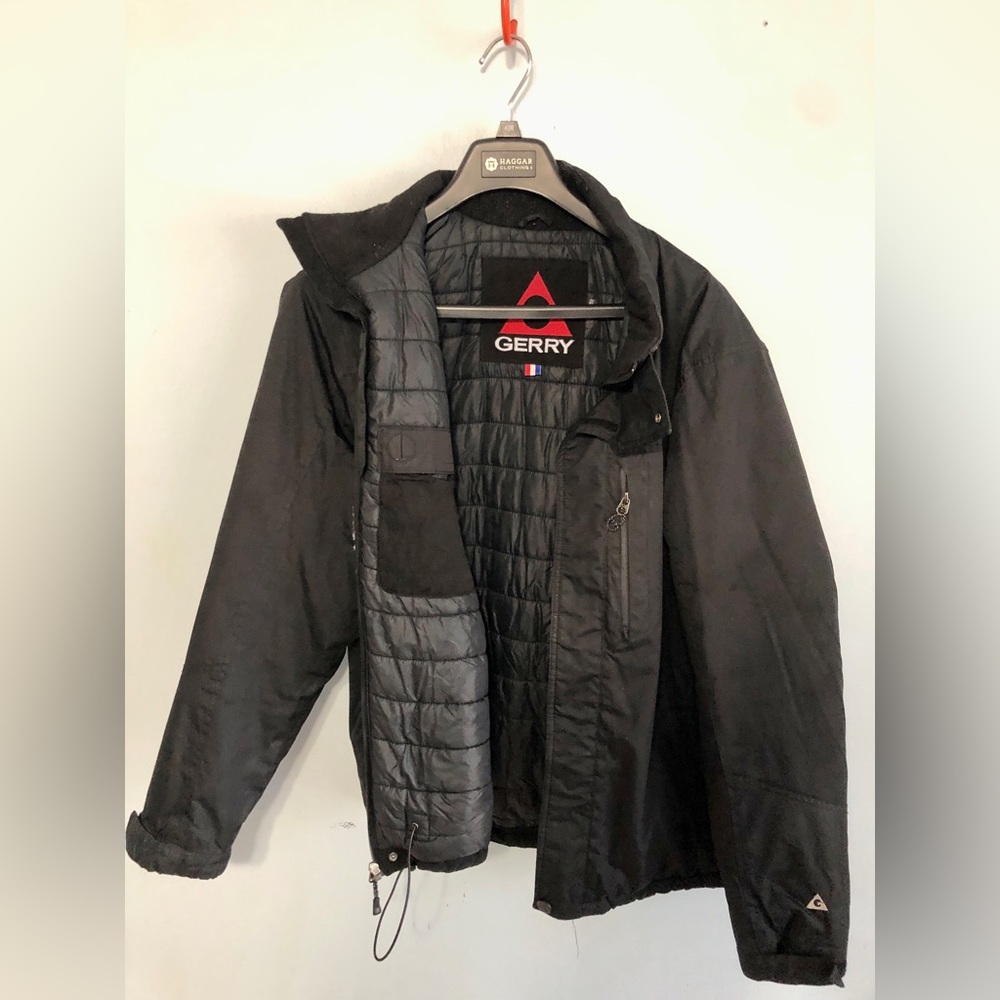 Super comfy and warm black Gerry Ski jacket.